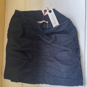 The Trace Skirt by Wearables